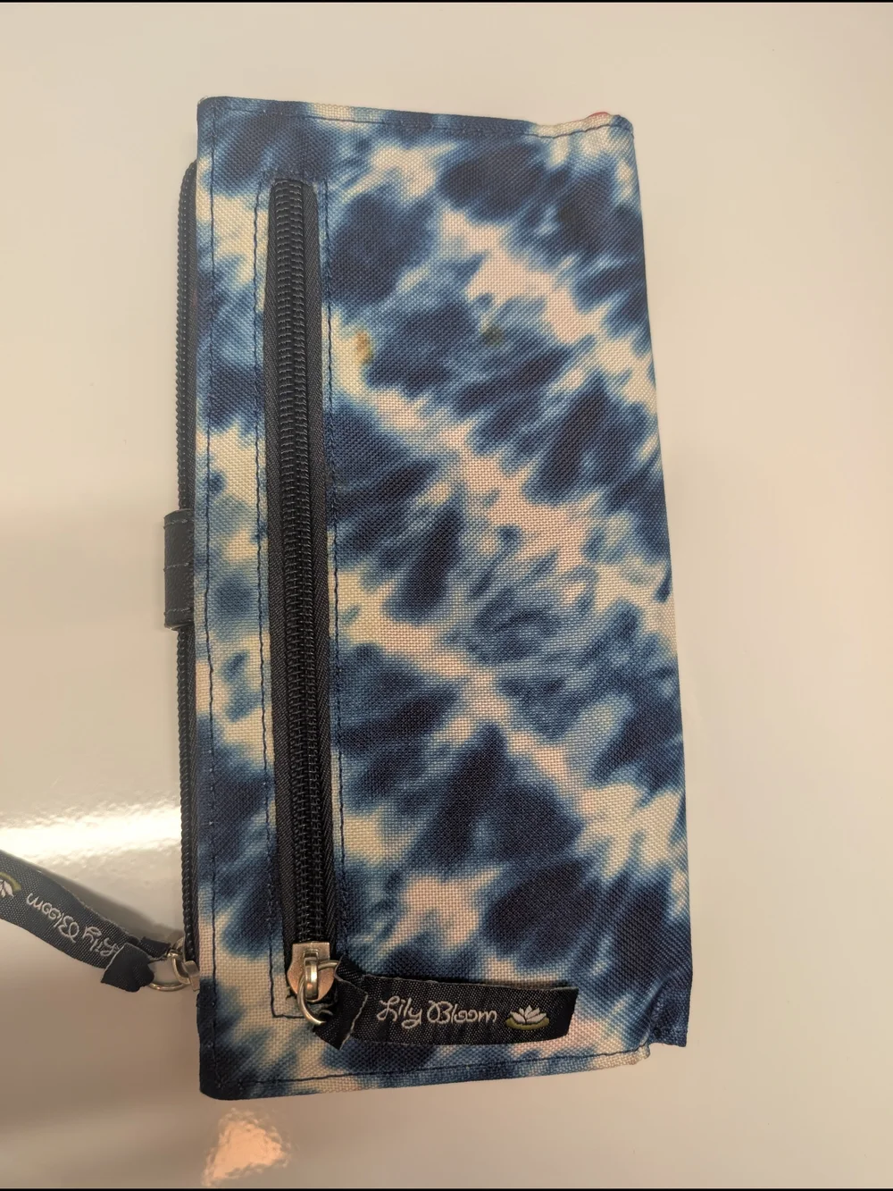 Lily Bloom Tie-Dye Blue Convertible Wallet Clutch Snap Closure Pink Interior